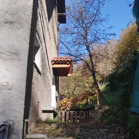 Casa Degli Alpaca Apartment Bellano